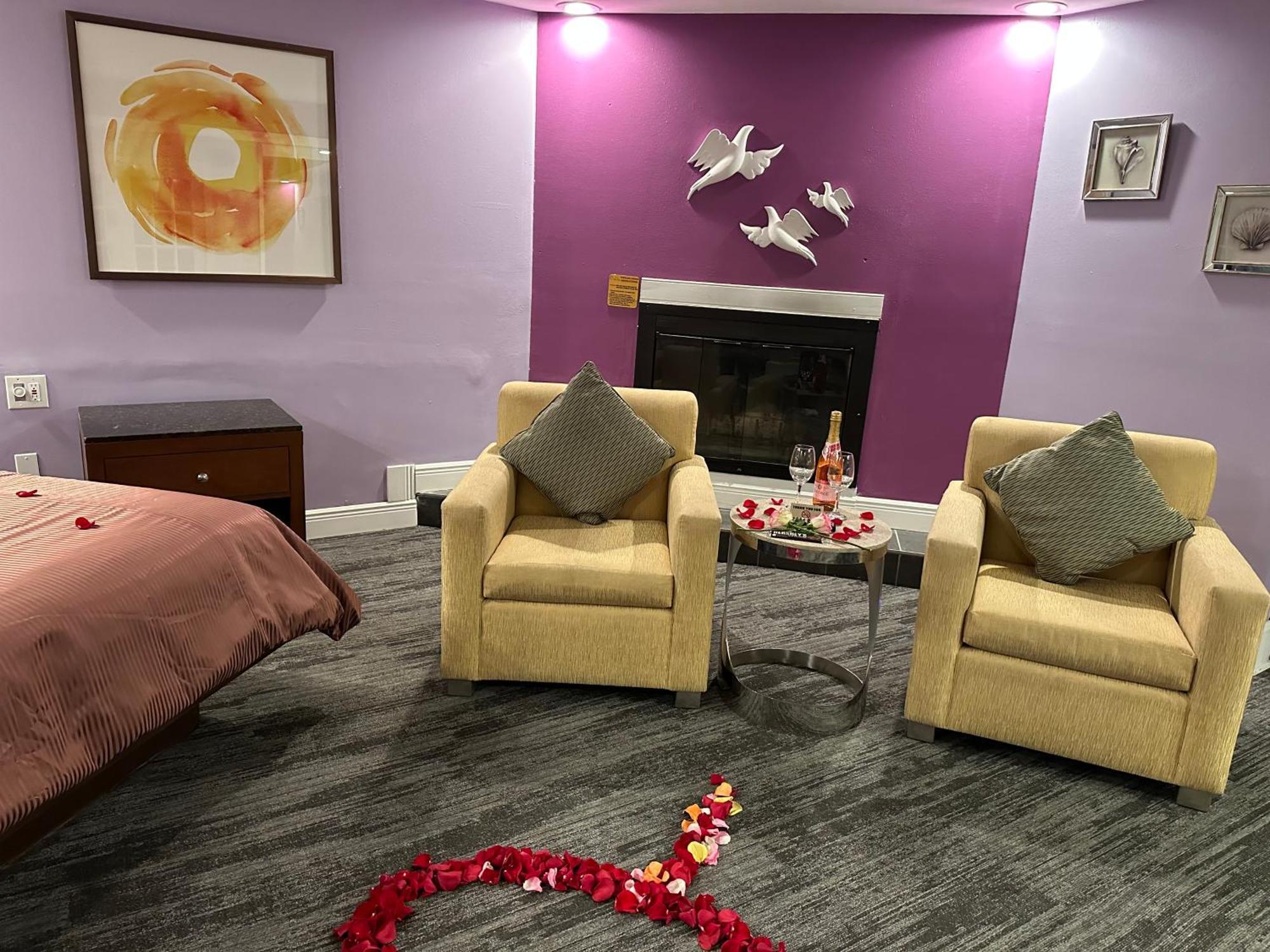 Inn Of The Dove - Romantic Luxury Suites With Jacuzzi & Fireplace At Harrisburg-Hershey-Philadelphia, Pa Zewnętrze zdjęcie